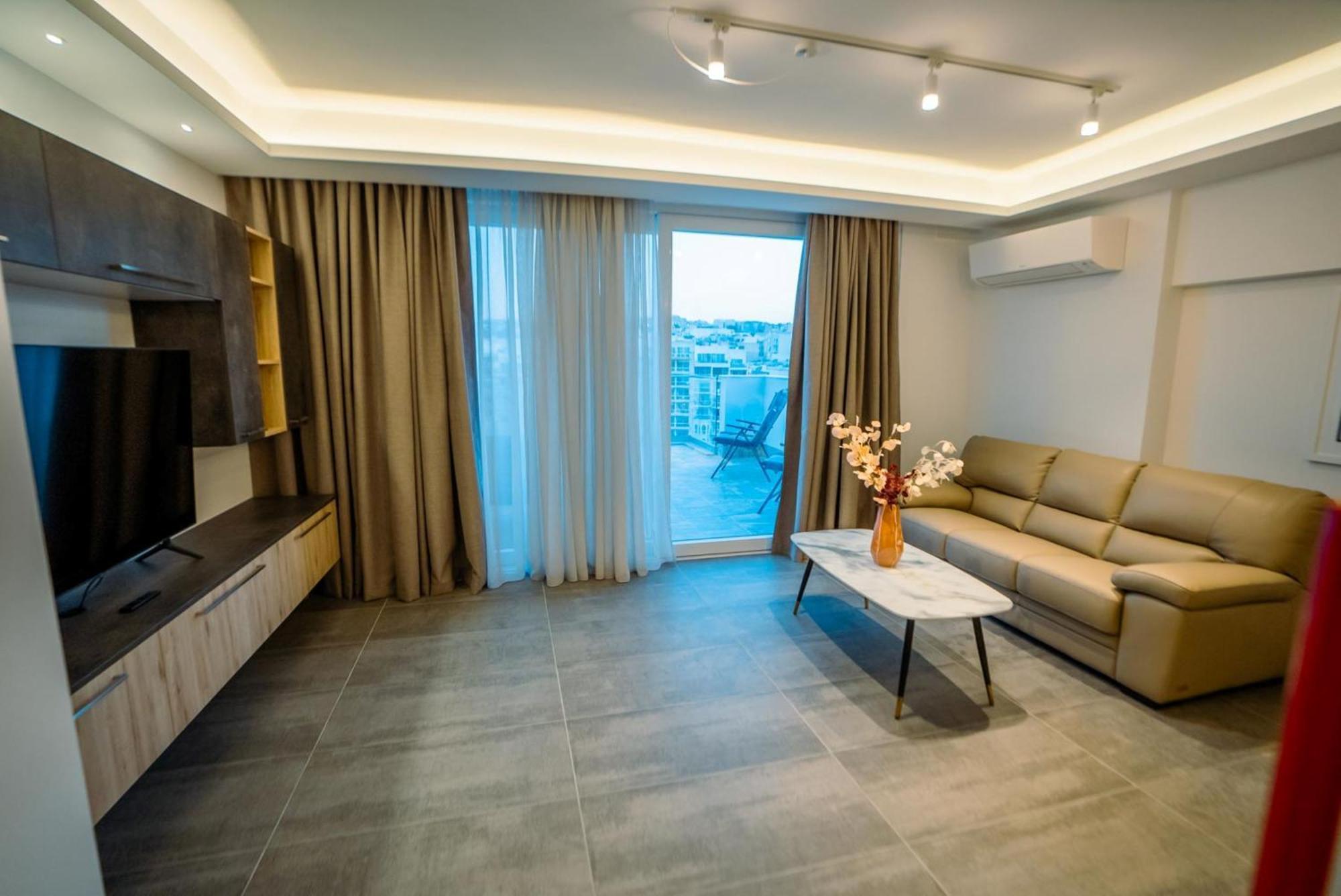 86 Spinola Bay Apartment Saint Julian's Ngoại thất bức ảnh