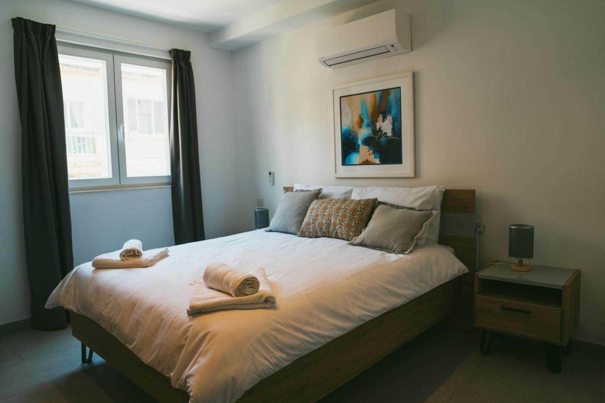86 Spinola Bay Apartment Saint Julian's Ngoại thất bức ảnh