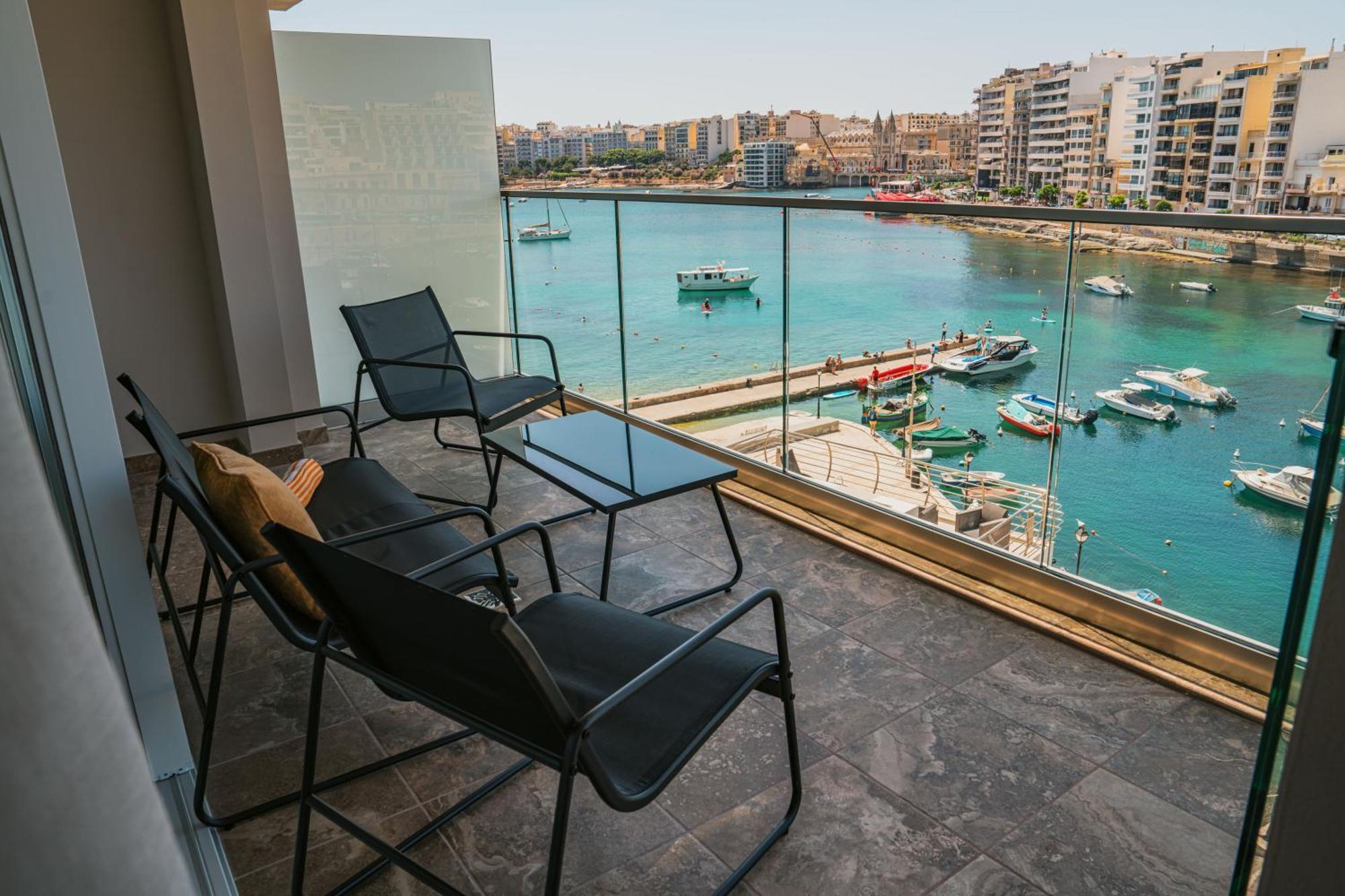 86 Spinola Bay Apartment Saint Julian's Ngoại thất bức ảnh
